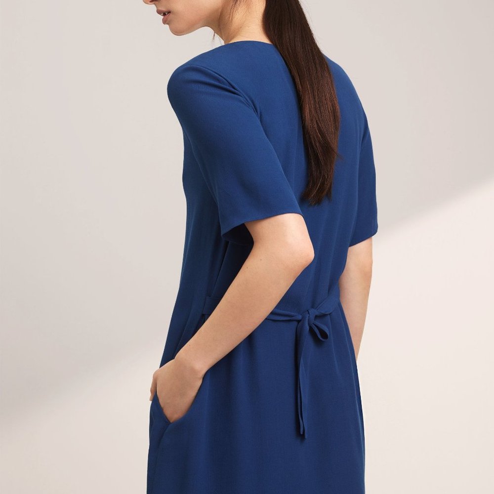 Wilfred free shift dress with pockets!